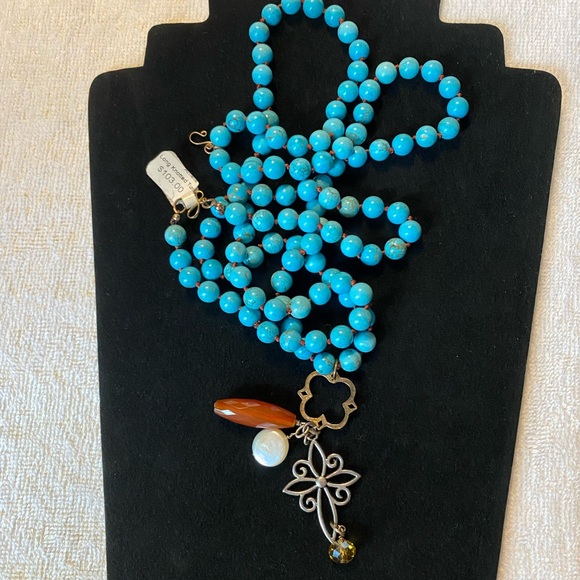 NWTLadies knotted turquoise double strand necklace - Picture 4 of 4